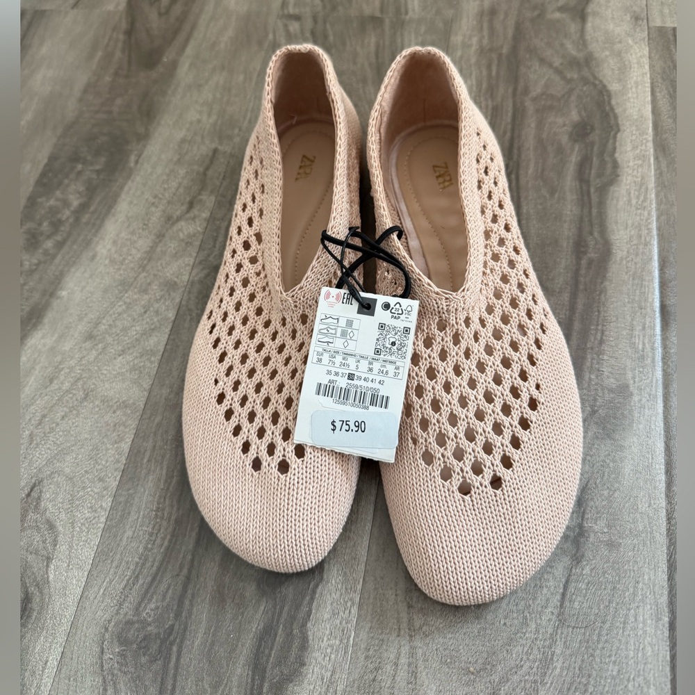 Zara Women's Blush Knit Flats in size US7.5